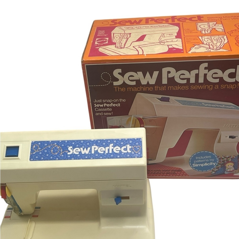 Sew Perfect Sewing Machine  Mattel 1976 Vintage with box Complete